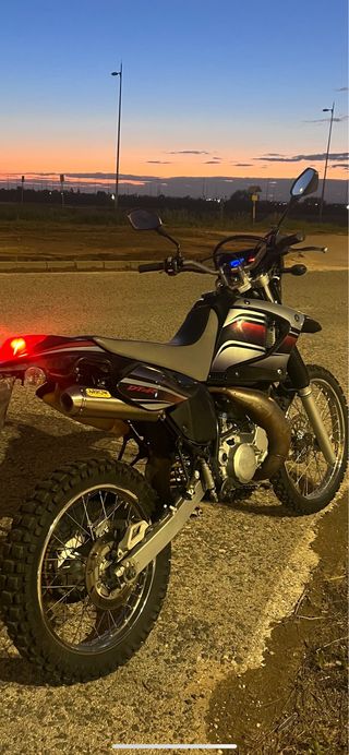 Yamaha DT 125 RE