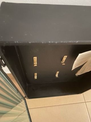 Mueble Colgante Negro - Metal y Cristal