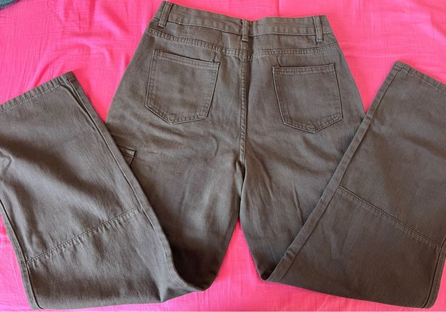 Pantalones cargo gris