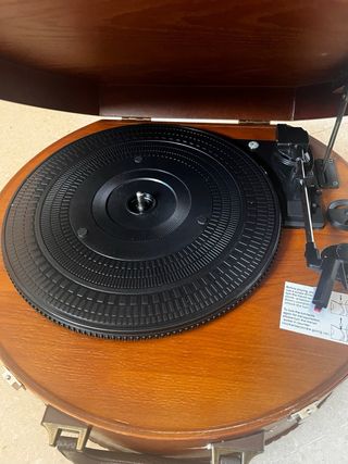 Tocadiscos portátil vintage madera