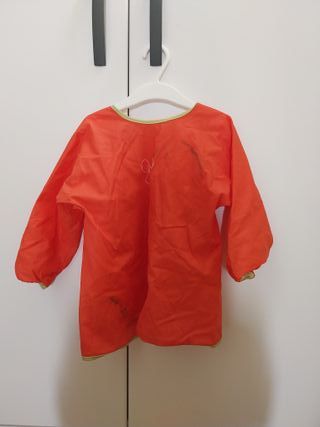 Baberos infantiles manga larga, validos hasta los4