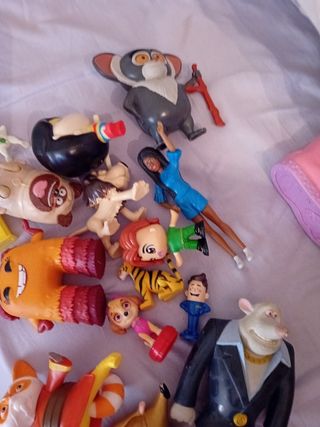 Un sacco di vecchi giocattoli