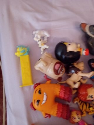 Un sacco di vecchi giocattoli