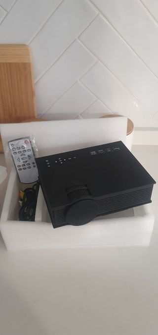 PROYECTOR WI-FI Ready