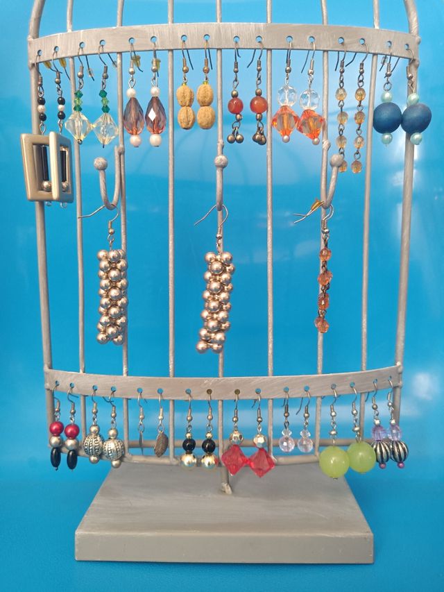 18 pares de pendientes artesanos