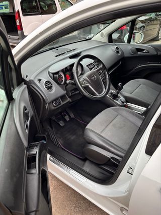 Opel Meriva 2012