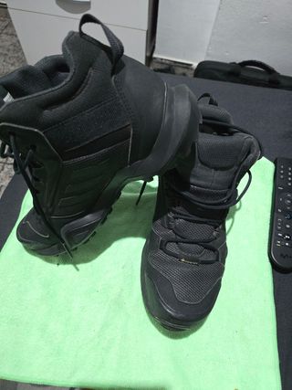 Botas Adidas Goretex trekking