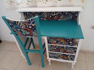 Escritorio vintage restaurado años 50