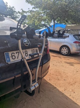 Portabicicletas Thule 970 Xpress + portamatrícula