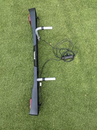 Portabicicletas Thule 970 Xpress + portamatrícula