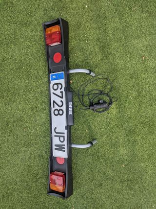 Portabicicletas Thule 970 Xpress + portamatrícula