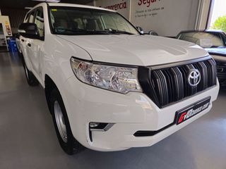 Toyota Land Cruiser 2.8 D-4D 177CV GX 7 PLAZAS 