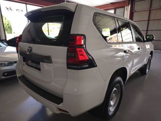 Toyota Land Cruiser 2.8 D-4D 177CV GX 7 PLAZAS 