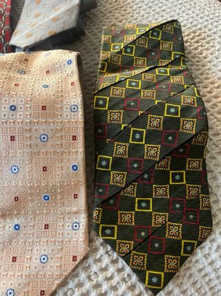 8 Corbatas - 9 euros unidad (elige)