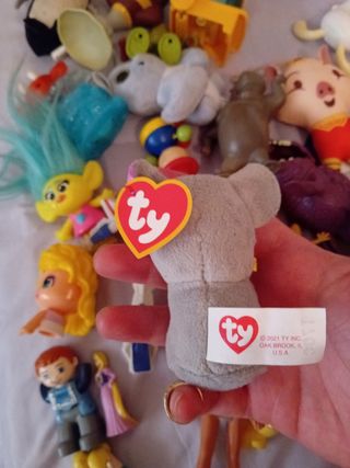 Un sacco di vecchi giocattoli