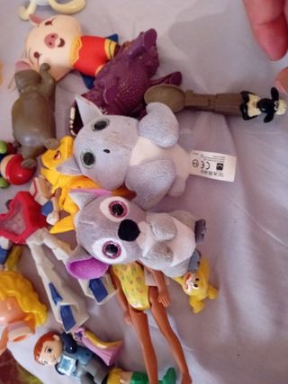 Un sacco di vecchi giocattoli