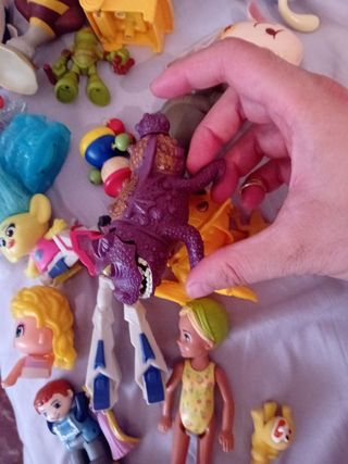 Un sacco di vecchi giocattoli