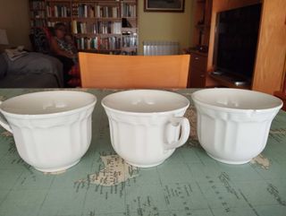 Tazas y platos San Claudio Naranco Blanco