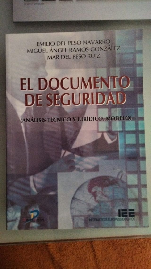 Libro de texto de ámbito tecnológico