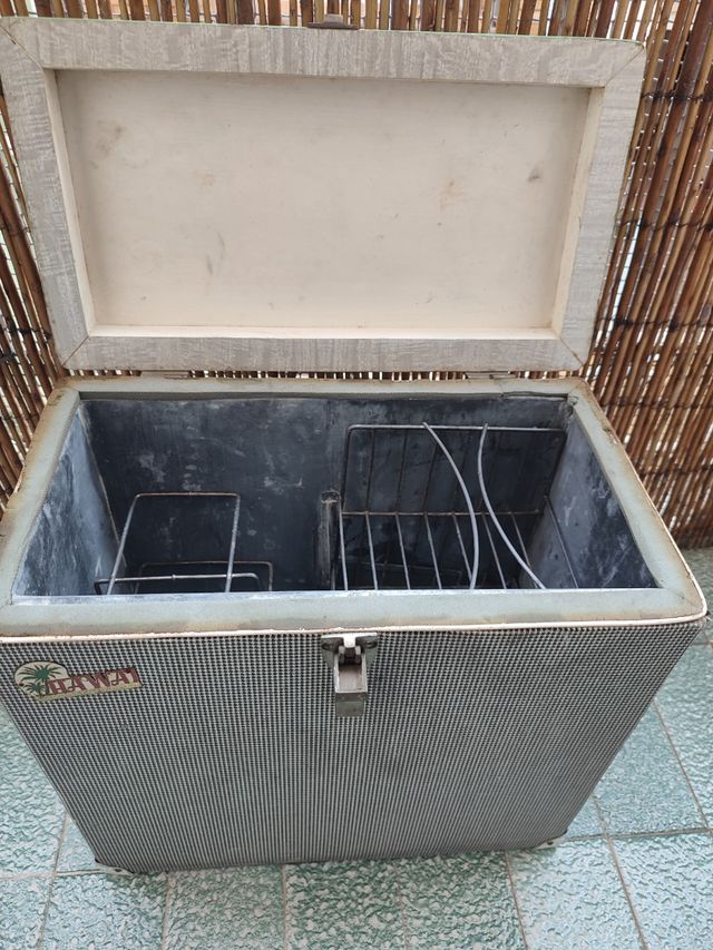 Nevera Portátil Vintage Hawai