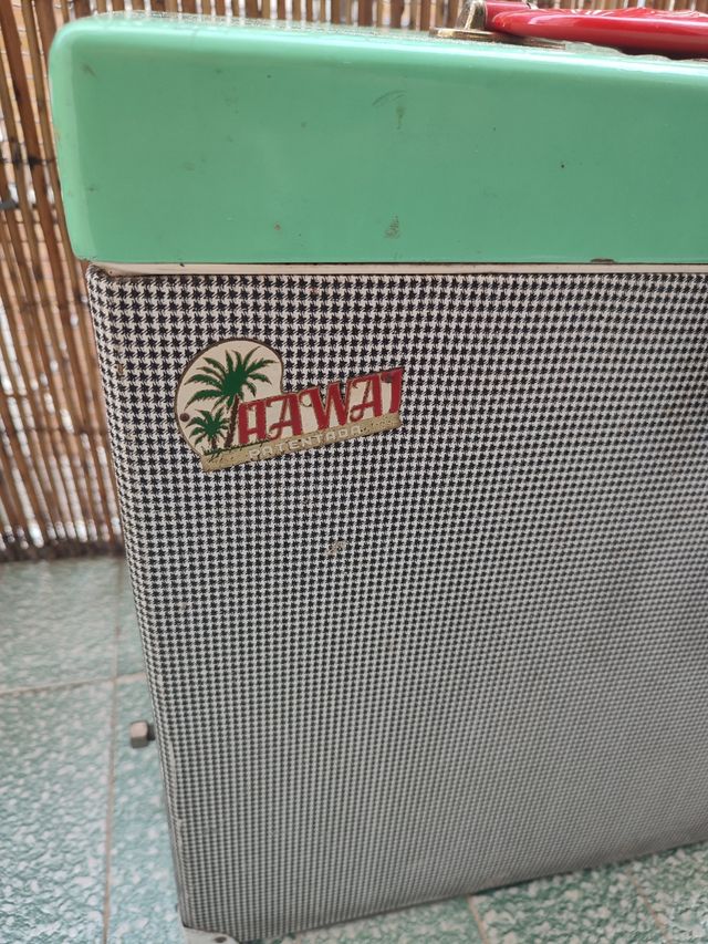 Nevera Portátil Vintage Hawai