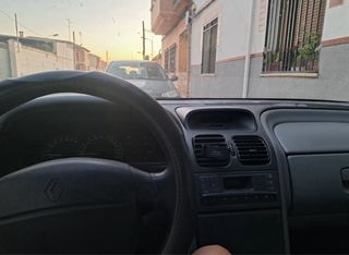 Renault Laguna 2000