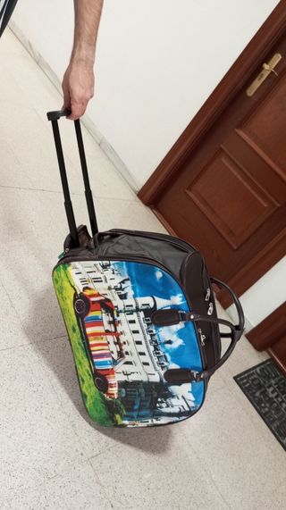 Maleta viaje marrón - ruedas