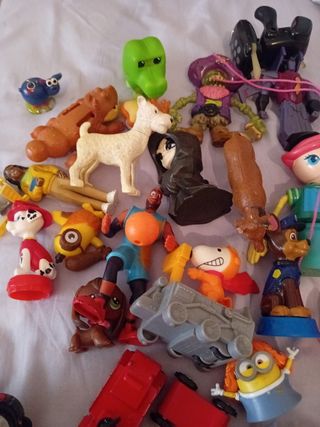 Un sacco di vecchi giocattoli