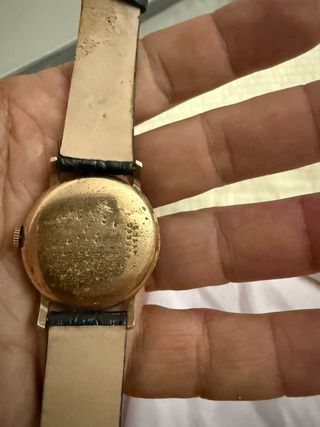 Reloj UWECO Universal vintage
Bisel de oro