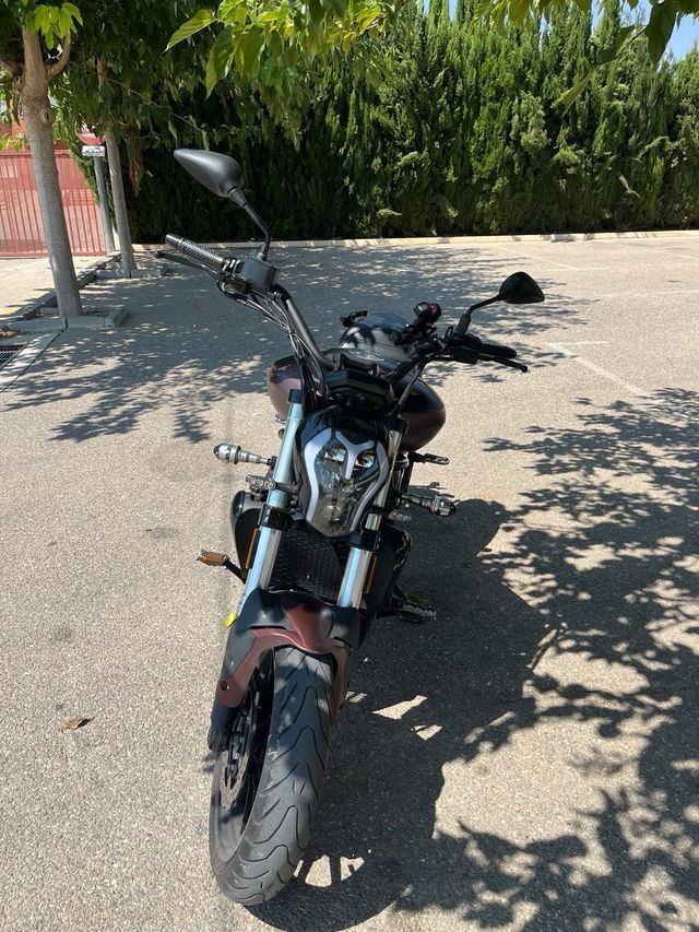 Benelli 502C Roja - Moto Cruiser Apta A2-