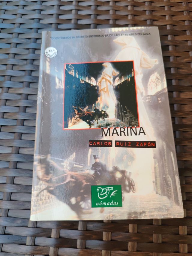 Marina (Nomadas) (Spanish Edition)