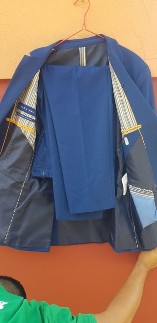Traje de boda caballero azul
