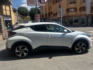 Toyota C-HR Hybrid Advance 