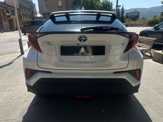 Toyota C-HR Hybrid Advance 