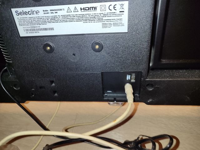 TV Selecline 32" negra