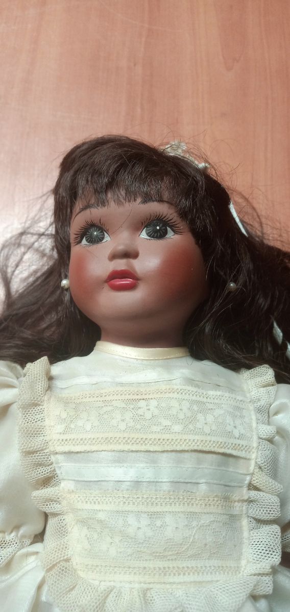 Muñeca porcelana antigua