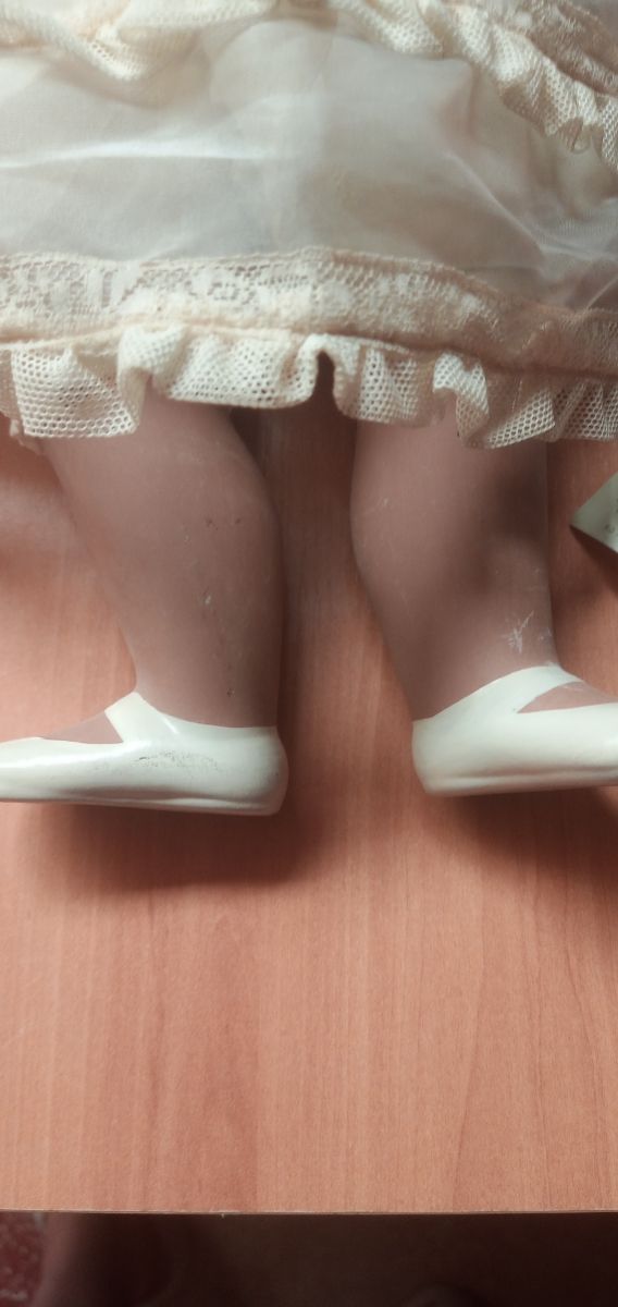 Muñeca porcelana antigua