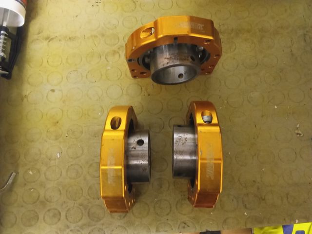 3 Supporti Cuscinetti Kart 50mm
Con cuscinetti