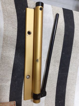 Bisagras  puertas y dos cierres no envio