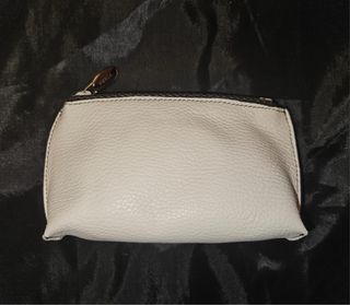 NECESER FURLA BEIGE DE PIEL