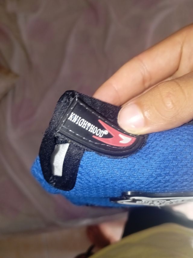 Guantes Knighthood azules