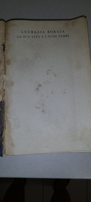 Libro antico usato
