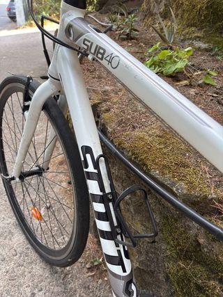 Bicicleta Scott Sub 40 híbrida