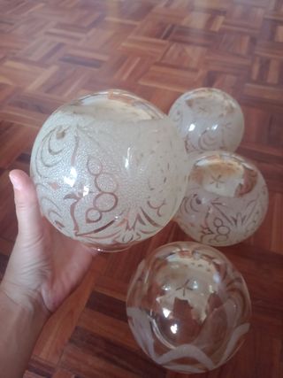 5 TULIPAS ESFERICAS, 4+1, ESTAN NUEVAS. DECORACIÓN