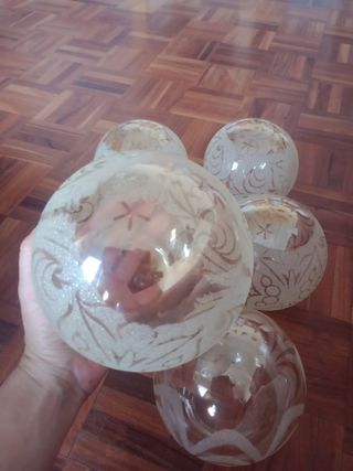 5 TULIPAS ESFERICAS, 4+1, ESTAN NUEVAS. DECORACIÓN