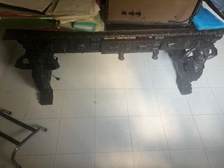 Mueble antiguo de madera tallada mesa de despacho