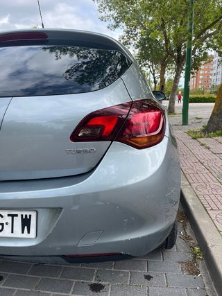 Opel Astra 2010
