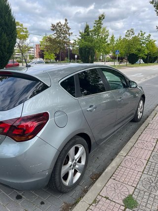 Opel Astra 2010