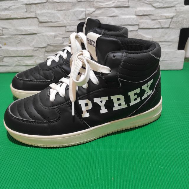 Scarpe Pyrex nere alte