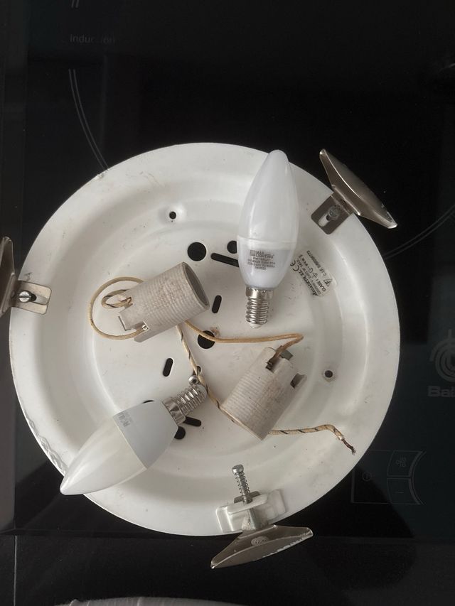 Plafón redondo blanco - 2 bombillas- cristal acido